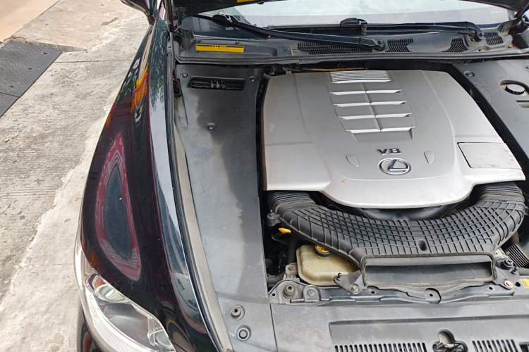 Used Lexus LS 2010 460L Engine Bay Right