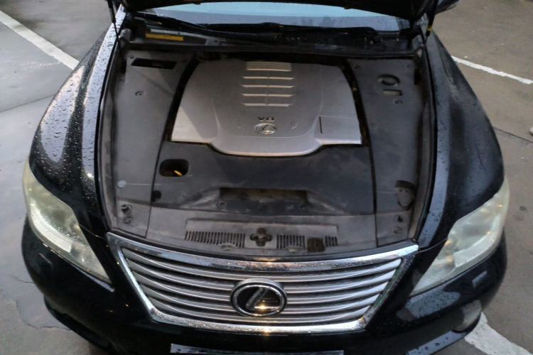 Used Lexus LS 2010 460L Prestige Edition Engine Bay