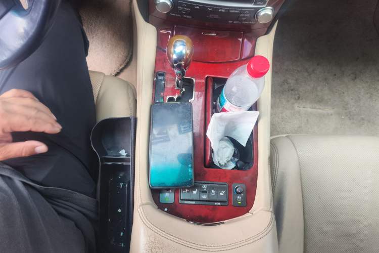 Used Lexus LS 2010 600hL Gear Lever