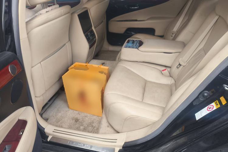 Used Lexus LS 2010 600hL Left Rear Seat
