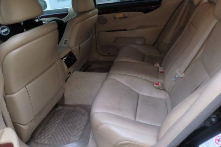 Used Lexus LS 2010 460L Prestige Edition Left Rear Seat