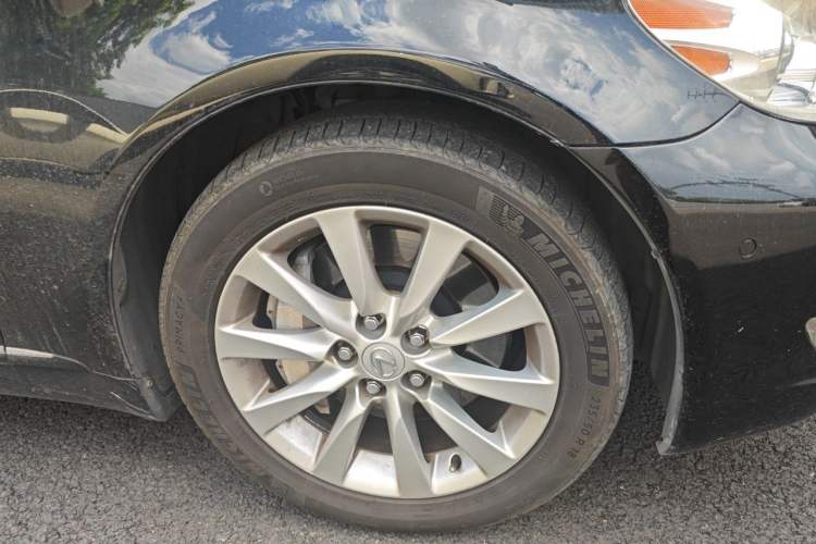 Used Lexus LS 2010 460L Right Front Wheel Hub