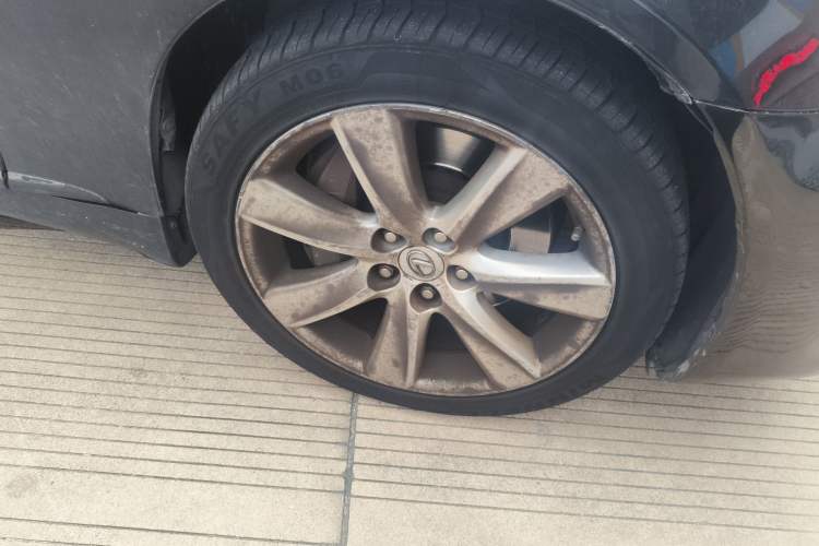 Used Lexus LS 2010 600hL Right Front Wheel Hub