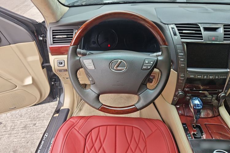 Used Lexus LS 2010 460L Luxury Edition Steering Wheel