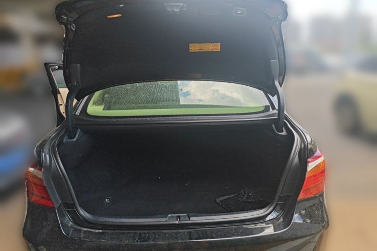 Used Lexus LS 2010 460L Trunk