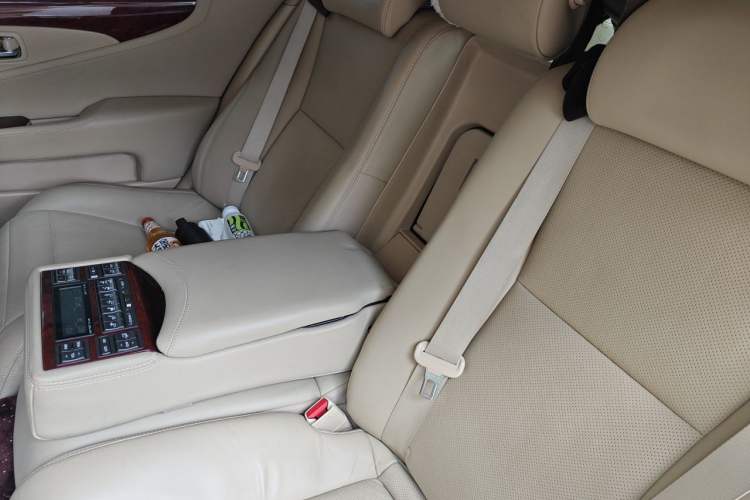 Used Lexus LS 2010 460L Prestige Edition Left Rear Seat