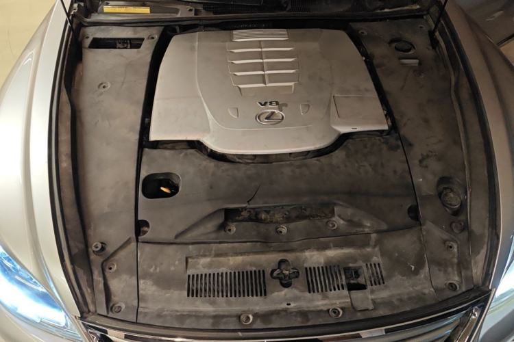 Used Lexus LS 2013 460L Engine Bay