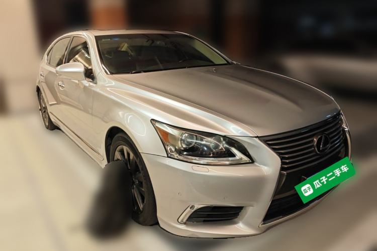 Used Lexus LS 2013 460L Front Right 45 Deg