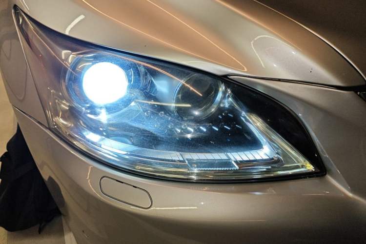 Used Lexus LS 2013 460L Right Front Headlight