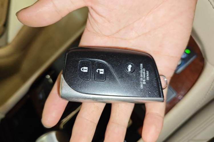 Used Lexus LS 2013 460L Vehicle Key