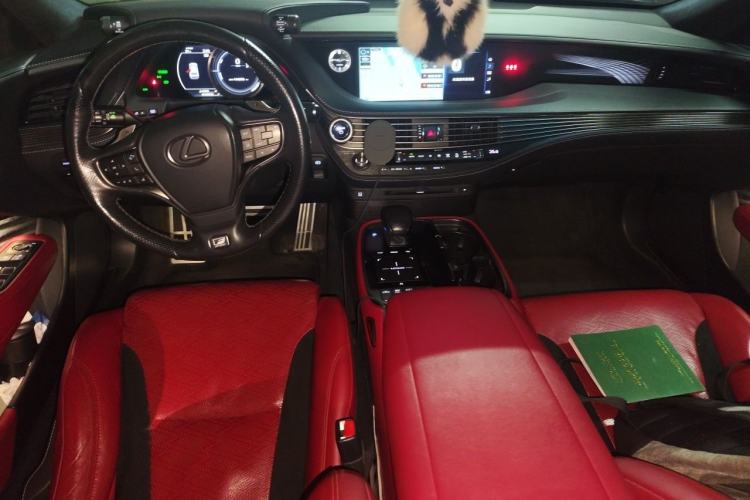 Used Lexus LS 2018 500h F SPORT China V Standard Center Console
