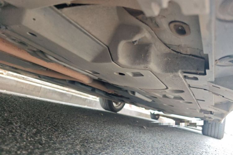 Used Lexus LS 2018 500h Executive Edition China VI Chassis Front Left