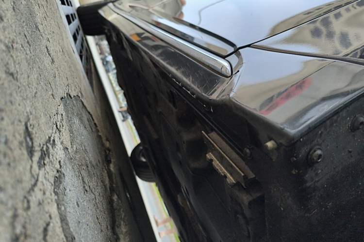 Used Lexus LS 2018 500h Executive Edition China VI Chassis Front Right