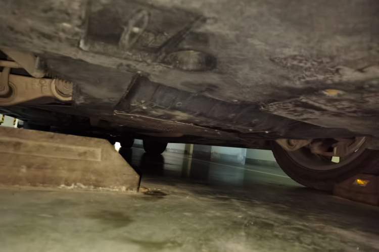 Used Lexus LS 2018 500h Excellence Edition China VI standard Chassis Front