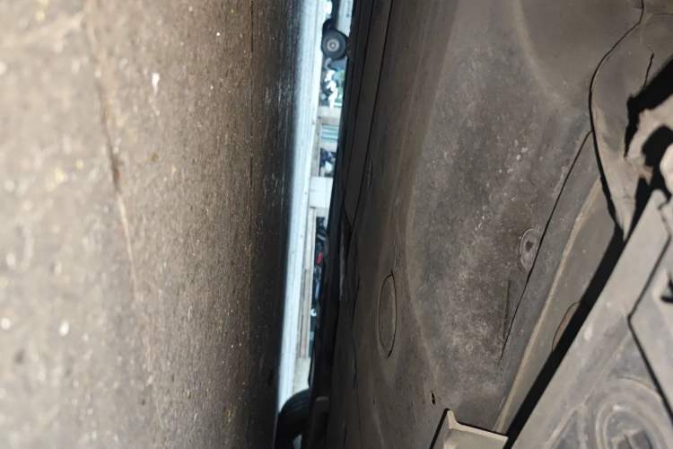 Used Lexus LS 2018 500h Executive Edition China VI Chassis Rear Right