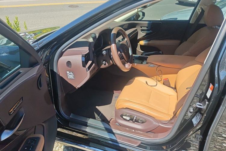 Used Lexus LS 2018 350 Excellence Edition China V Standard Driver Seat