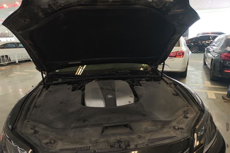Used Lexus LS 2018 350 Excellence Edition China V Standard Engine Bay