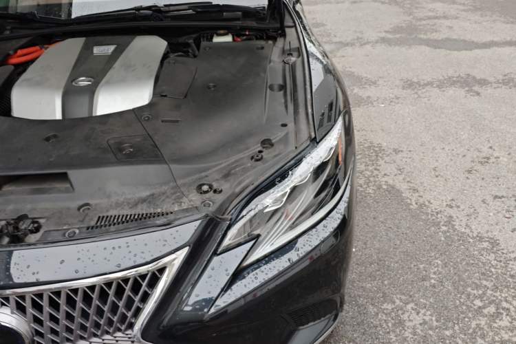 Used Lexus LS 2018 500h Executive Edition China V Standard Engine Bay Left
