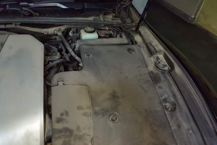 Used Lexus LS 2018 500h Excellence Edition China VI standard Engine Bay Left