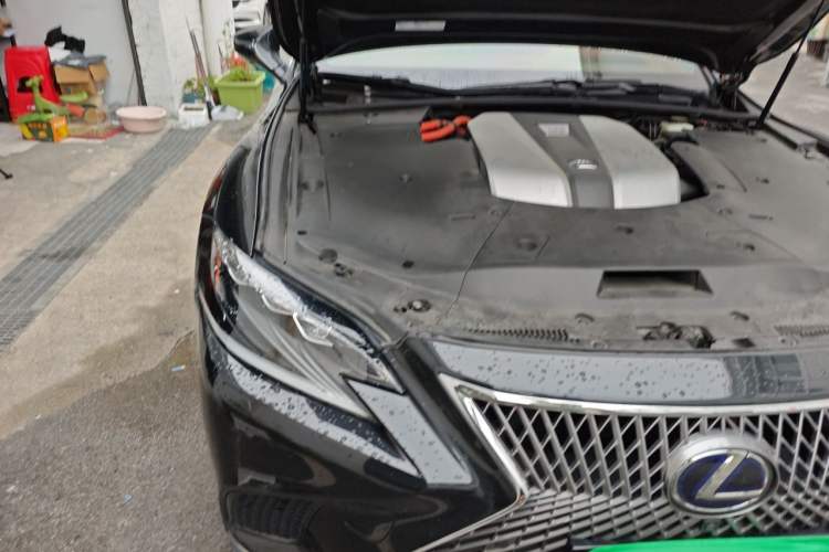 Used Lexus LS 2018 500h Executive Edition China V Standard Engine Bay Right