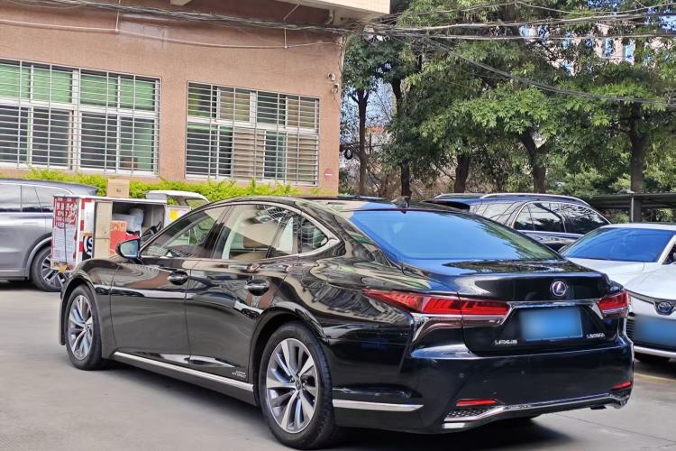 Used Lexus LS 2018 500h Excellence Edition China VI standard Exterior 2