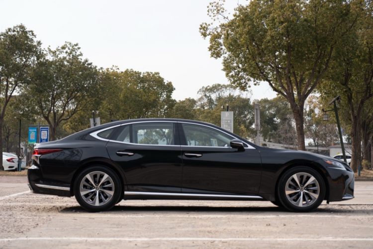 Used Lexus LS 2018 350 Excellence Edition China VI Standard Exterior 6