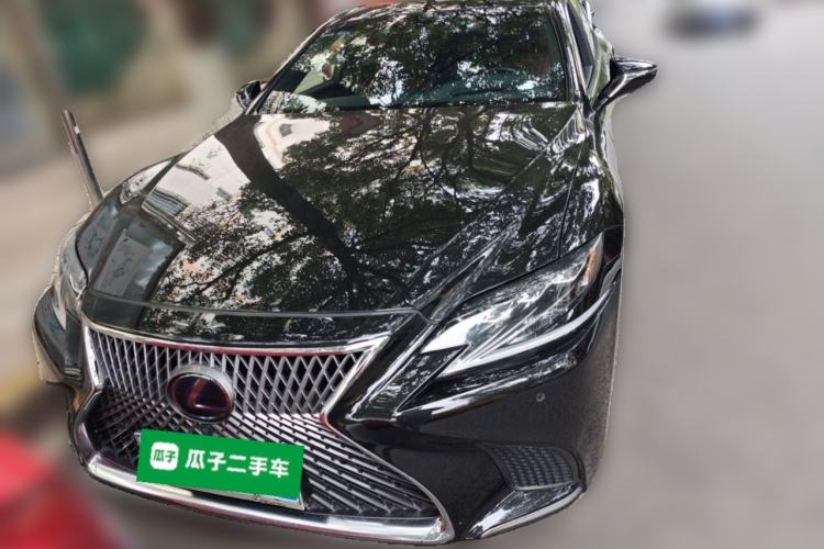 Used Lexus LS 2018 500h Executive Edition China VI Front