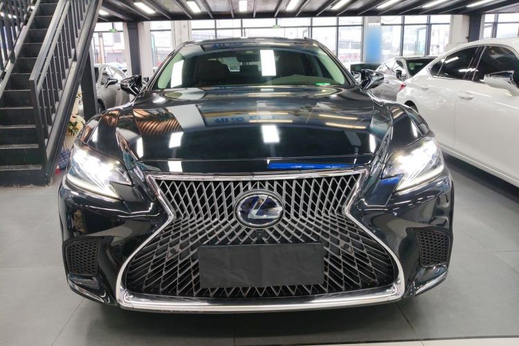 Used Lexus LS 2018 500h Premier Edition China V Standard Front
