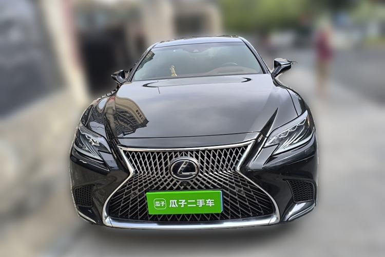 Used Lexus LS 2018 500h Executive Edition China VI Front