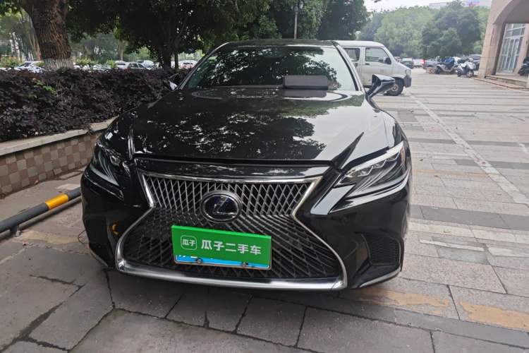 Used Lexus LS 2018 500h Executive Edition China VI Front