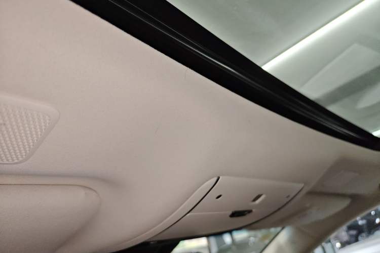 Used Lexus LS 2018 500h Excellence Edition China VI standard Headliner