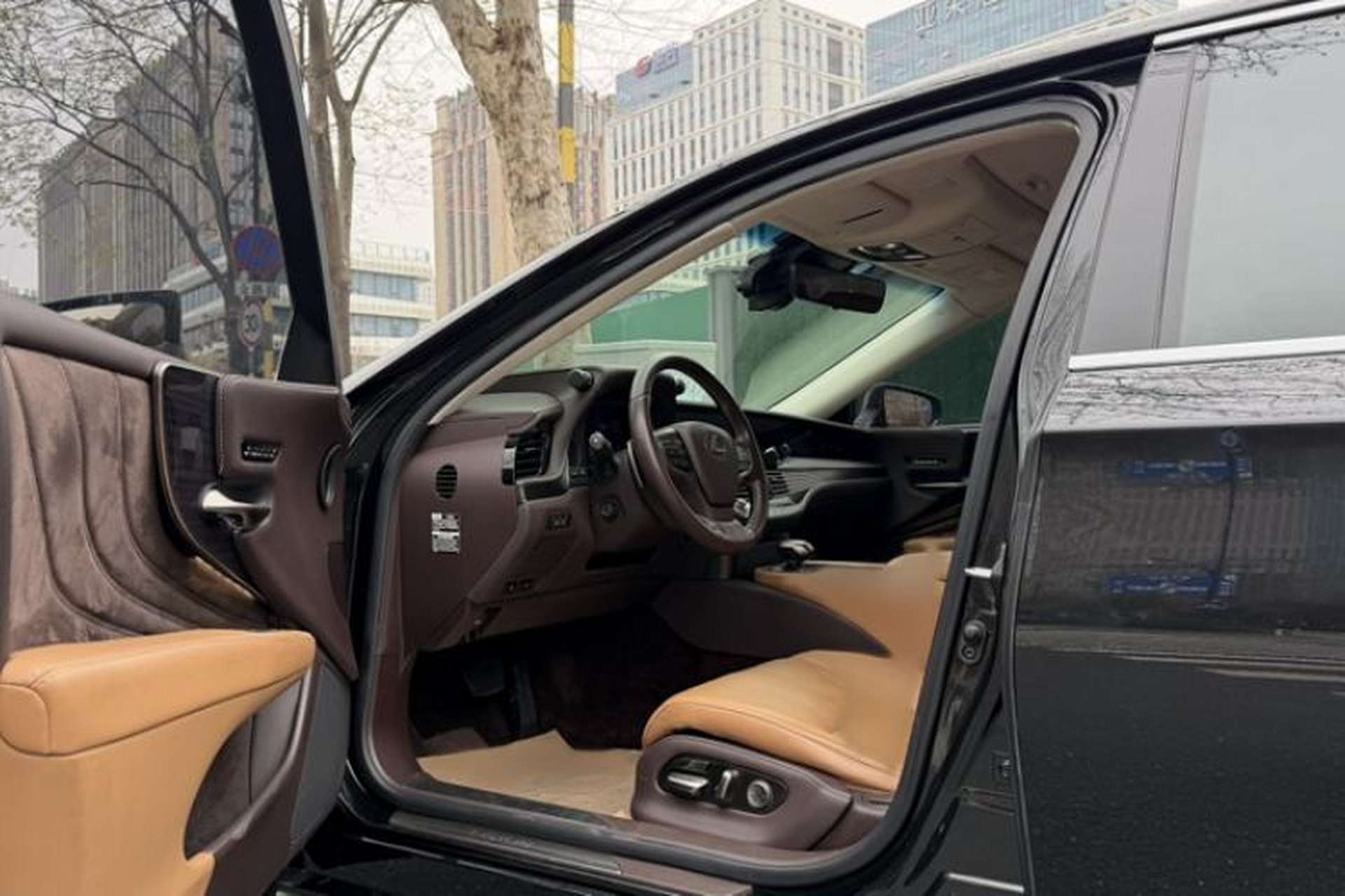 Used Lexus LS 2018 350 Excellence Edition China V Standard Interior 2