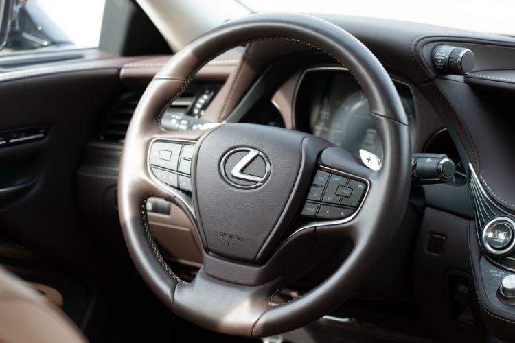 Used Lexus LS 2018 350 Excellence Edition China VI Standard Interior 6