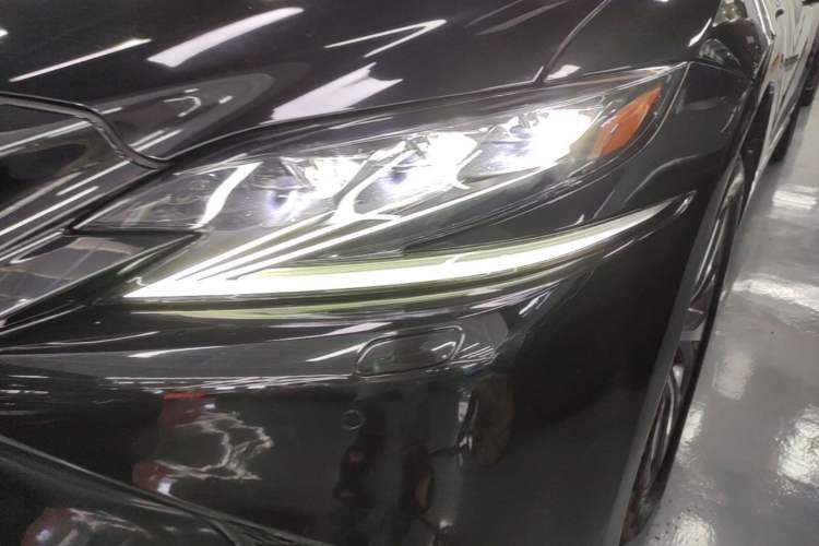 Used Lexus LS 2018 500h Premier Edition China V Standard Left Front Headlight