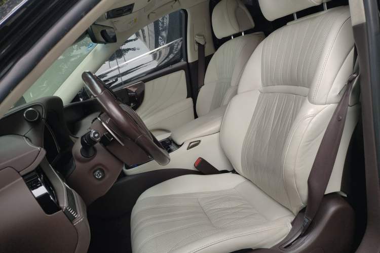 Used Lexus LS 2018 500h Executive Edition China VI Left Front Seat