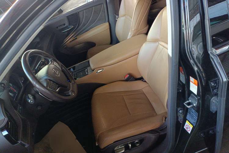 Used Lexus LS 2018 500h Premier Edition China V Standard Left Front Seat