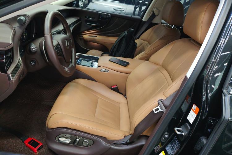 Used Lexus LS 2018 500h Premier Edition China V Standard Left Front Seat