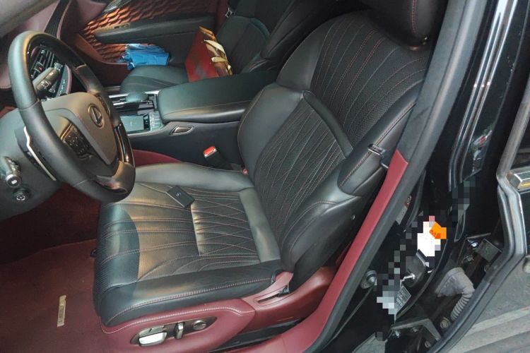 Used Lexus LS 2018 500h Executive Edition China VI Left Front Seat