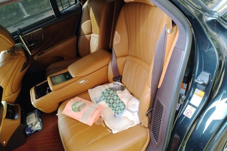 Used Lexus LS 2018 500h Executive Edition China V Standard Left Rear Seat
