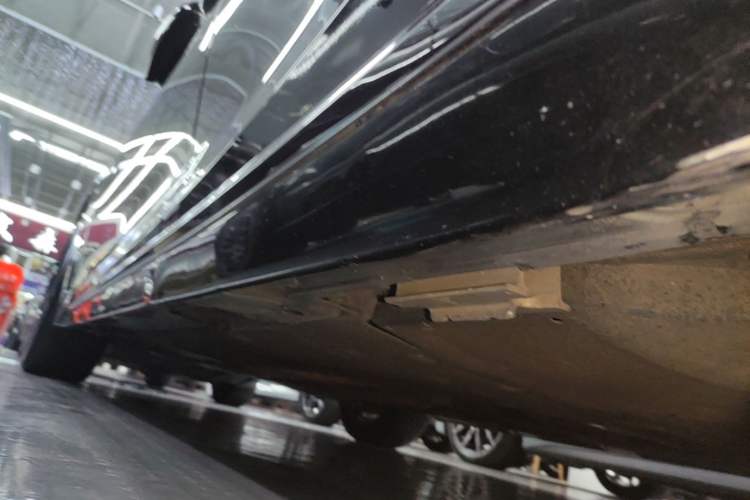 Used Lexus LS 2018 500h Premier Edition China V Standard Left Side Sill