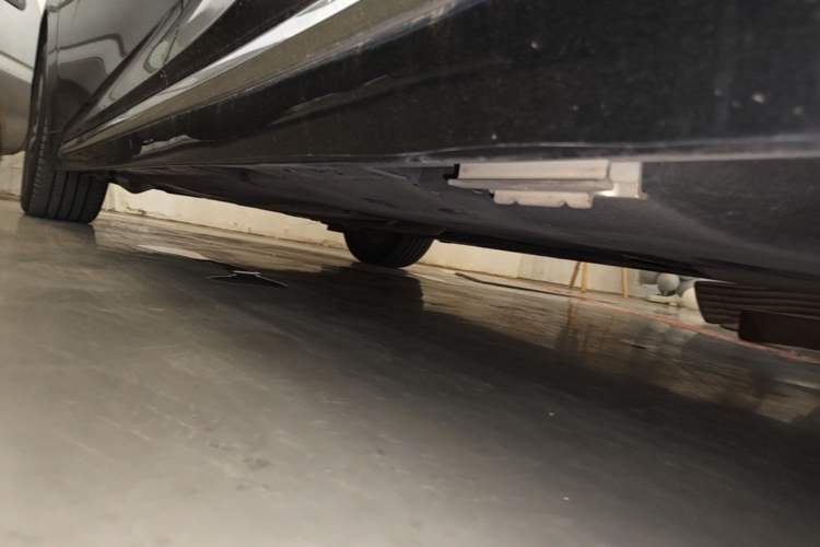 Used Lexus LS 2018 350 Excellence Edition China V Standard Left Side Sill