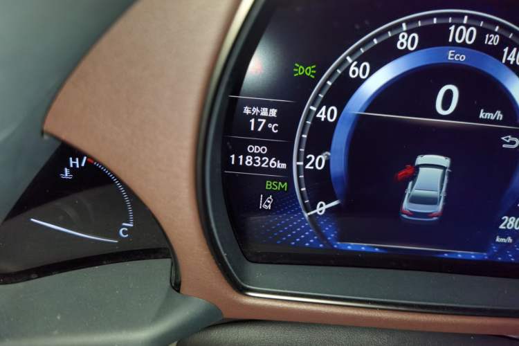 Used Lexus LS 2018 500h Excellence Edition China VI standard Odometer Close Up