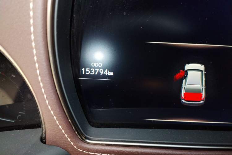 Used Lexus LS 2018 500h Executive Edition China V Standard Odometer Close Up