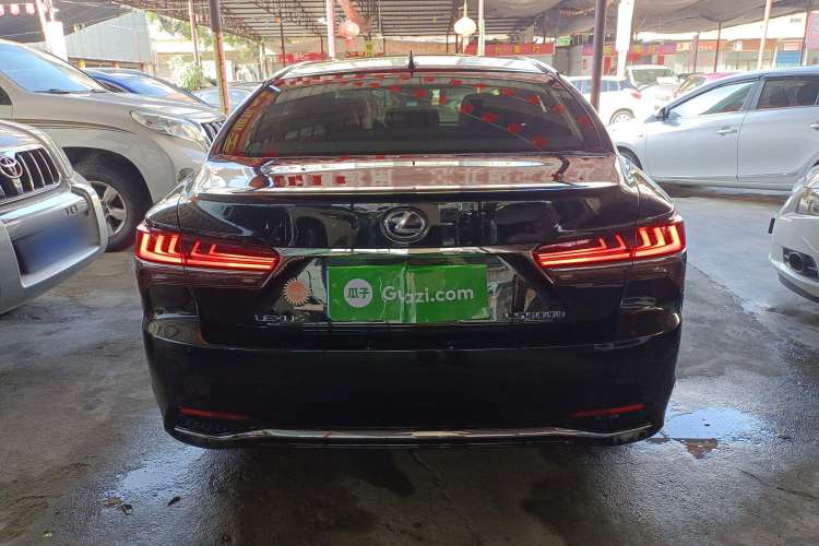 Used Lexus LS 2018 500h Premier Edition China V Standard Rear