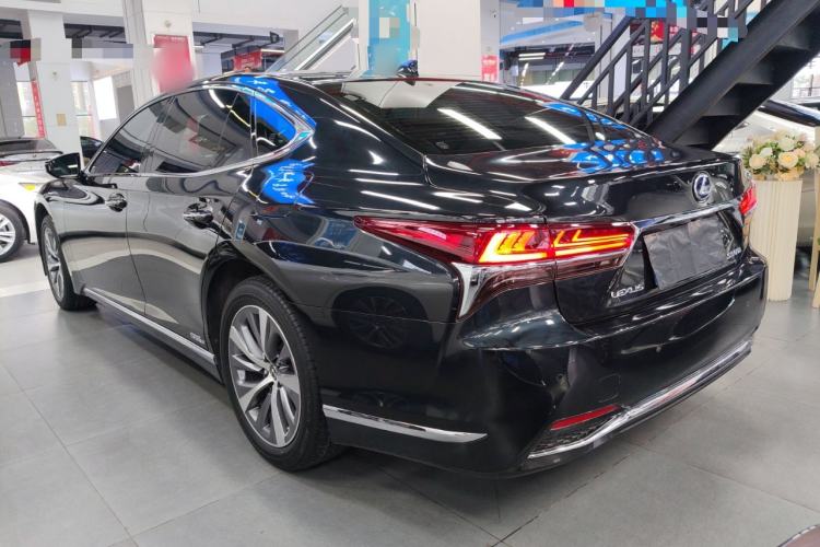 Used Lexus LS 2018 500h Premier Edition China V Standard Rear Left 45 Deg