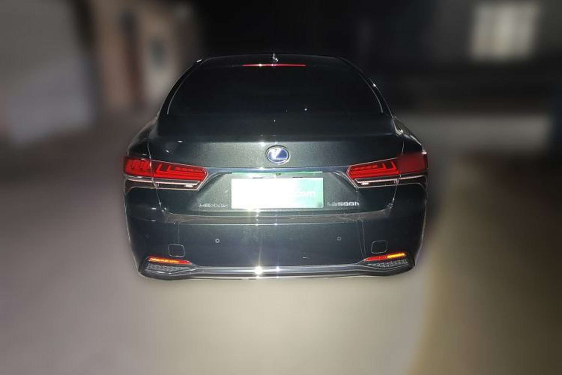 Used Lexus LS 2018 500h Premier Edition China V Standard Rear