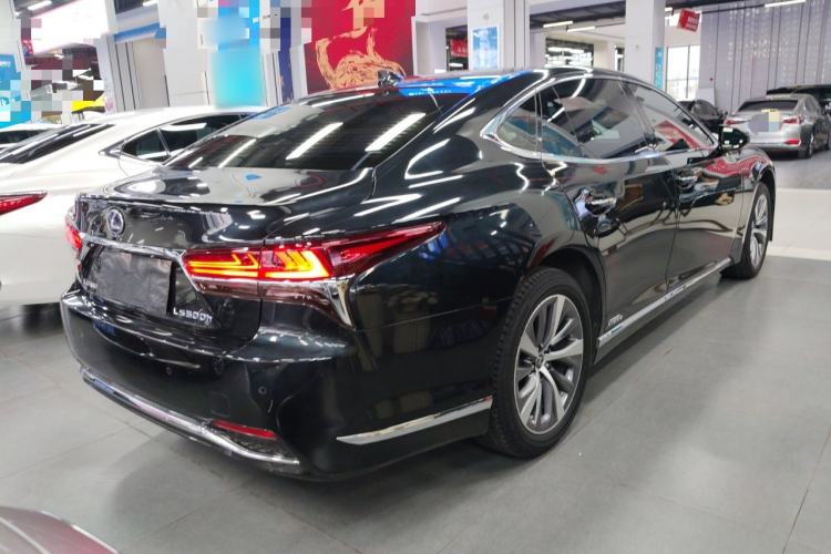 Used Lexus LS 2018 500h Premier Edition China V Standard Rear Right 45 Deg
