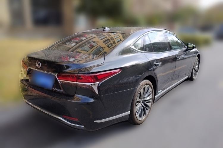 Used Lexus LS 2018 500h Executive Edition China V Standard Rear Right 45 Deg