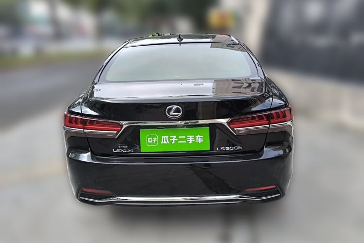 Used Lexus LS 2018 500h Executive Edition China VI Rear