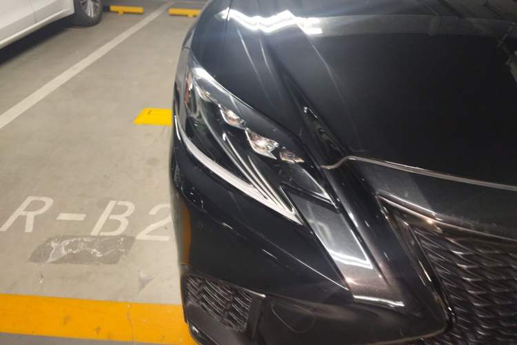 Used Lexus LS 2018 500h F SPORT China V Standard Right Front Headlight